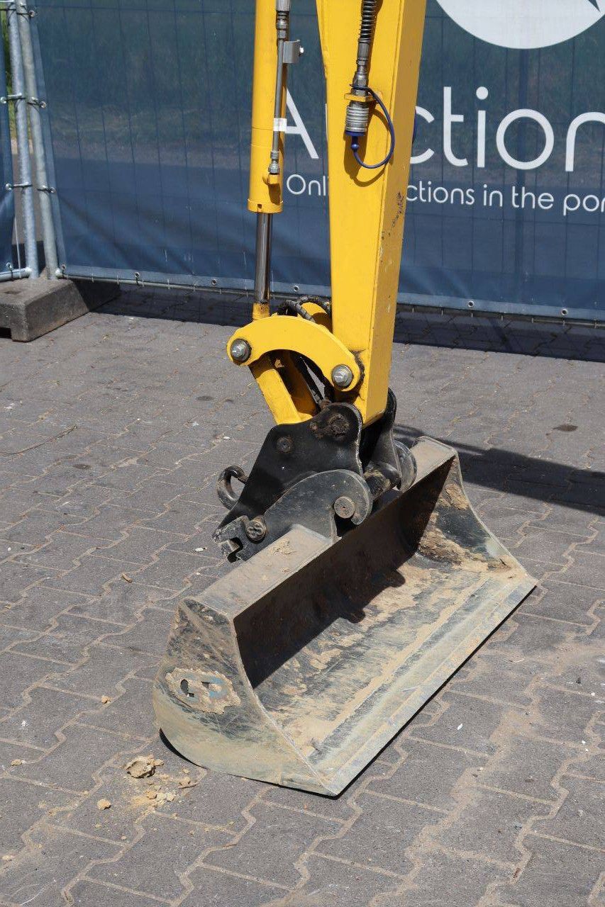Minigraver Komatsu PC16R-3HS Diesel 2024