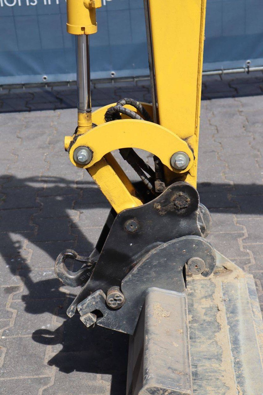 Minigraver Komatsu PC16R-3HS Diesel 2024