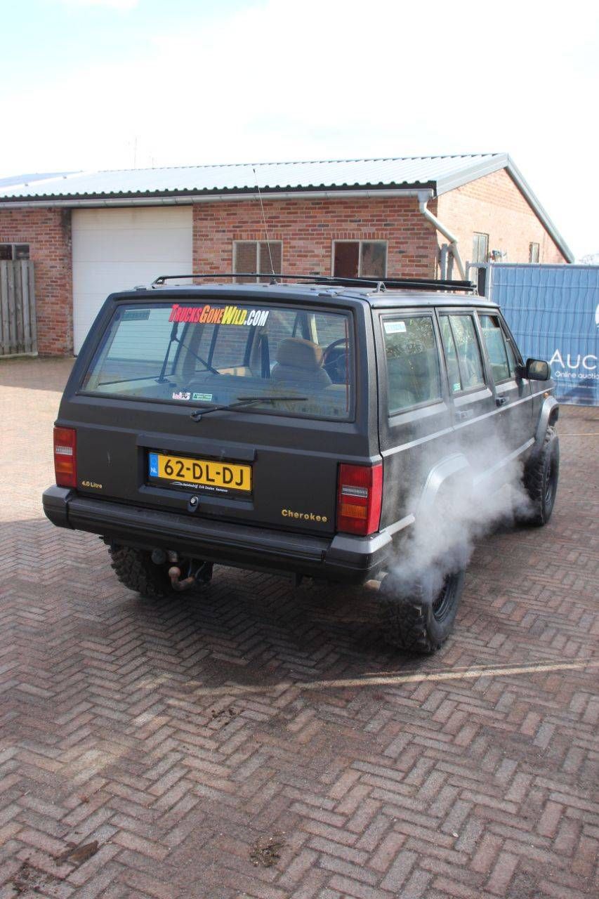 Jeep Cherokee Limited Benzin 1987 (Margin)