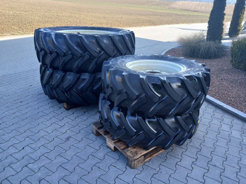 Continental 380/85R24+460/85R34 zu Steyr Serie 9000 und MT
