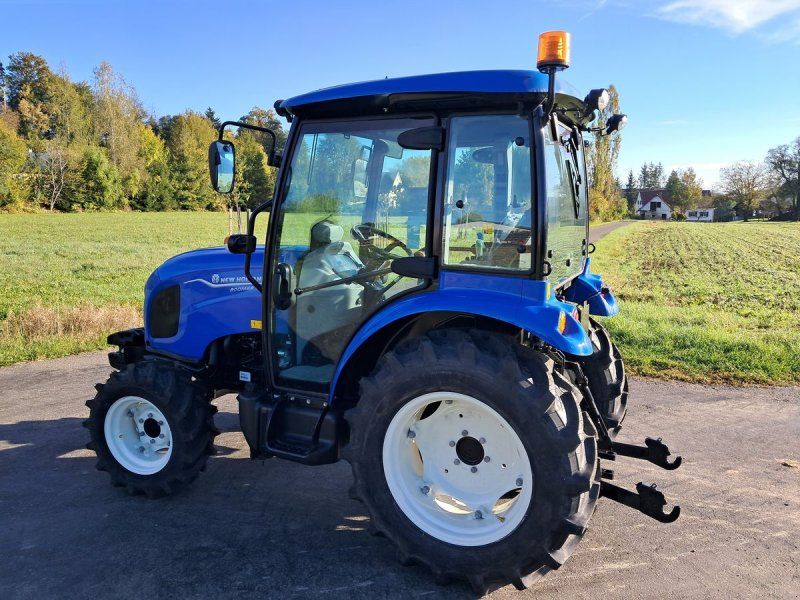 New Holland Boomer 50