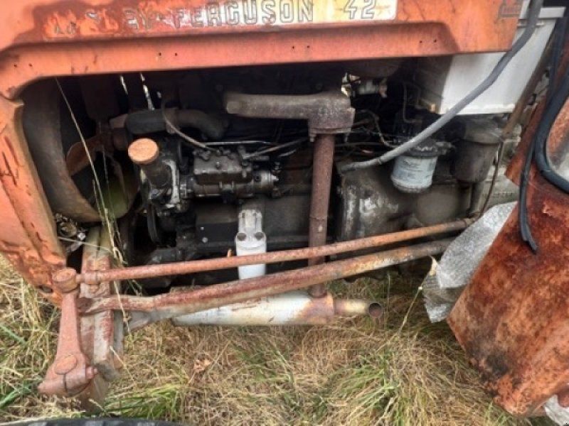 Massey Ferguson 42