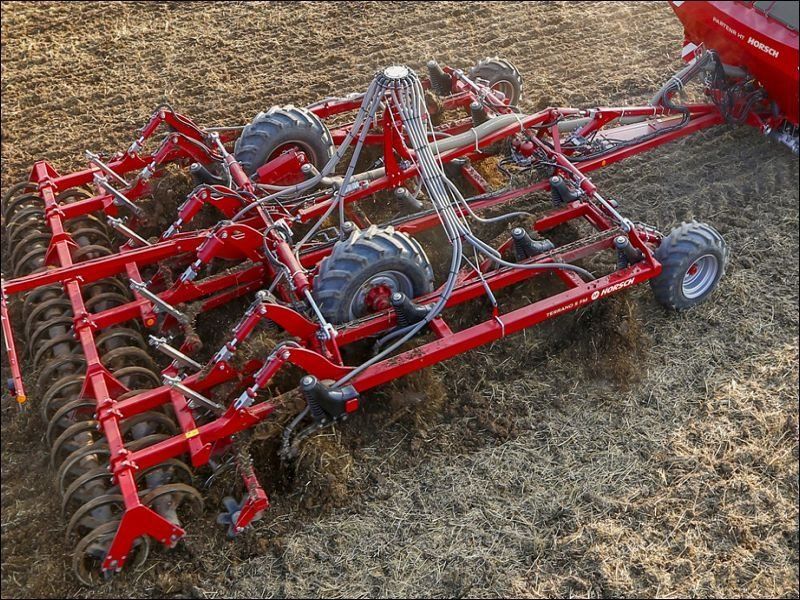 Horsch TERRANO 6FM
