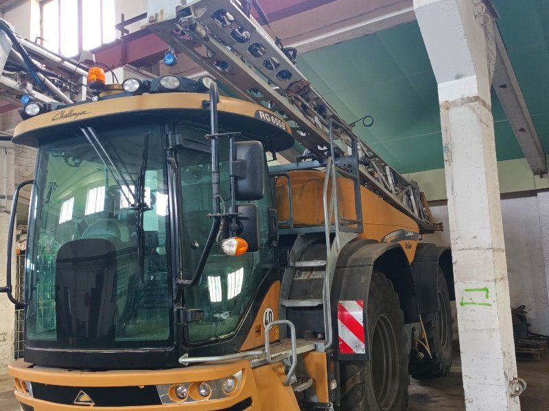 Challenger Selbstfahrspritze Challanger Rogator 655B GPS