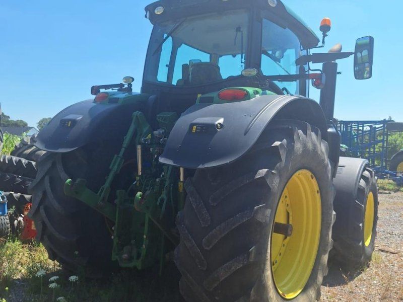 John Deere 6230R