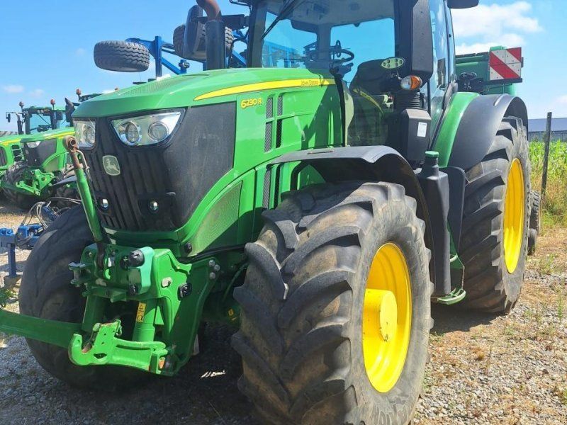 John Deere 6230R