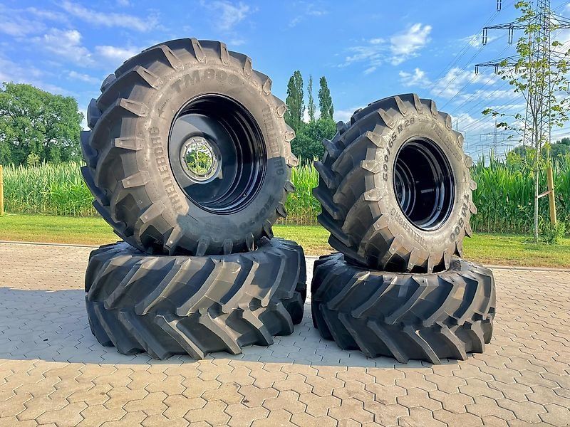 Trelleborg TM 800 710/70 R38 + 600/65 R28 **passend z.B. Fendt 724 Vari