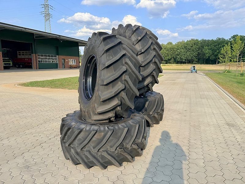 Trelleborg TM 800 710/70 R38 + 600/65 R28 **passend z.B. Fendt 724 Vari