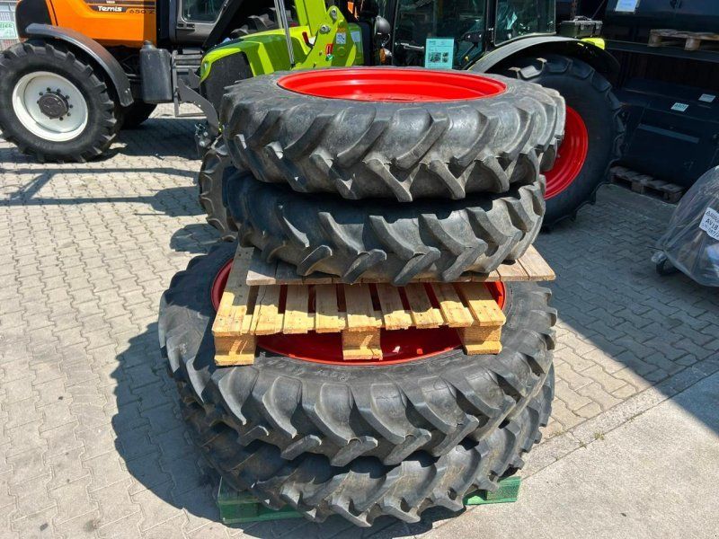 Claas Satz Pflegeräder f. Ares 500/600 1,80m Spur