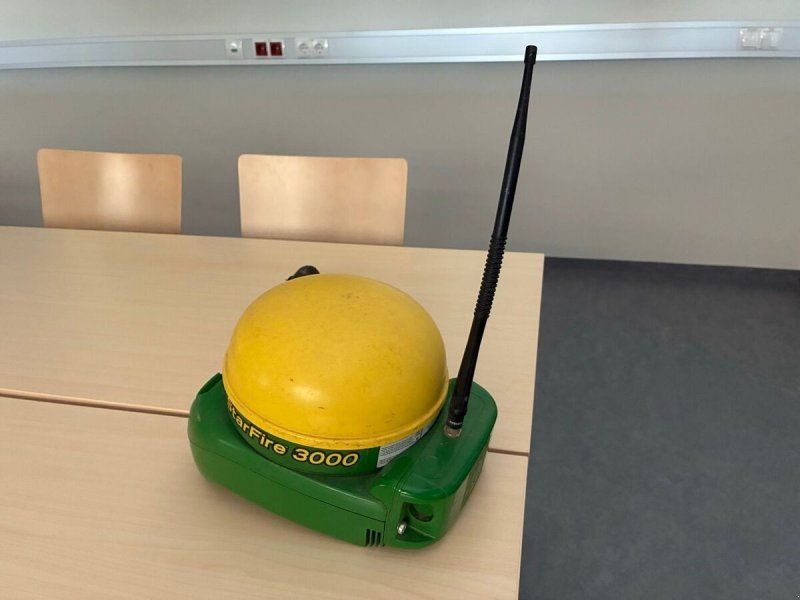 John Deere StarFire 3000
