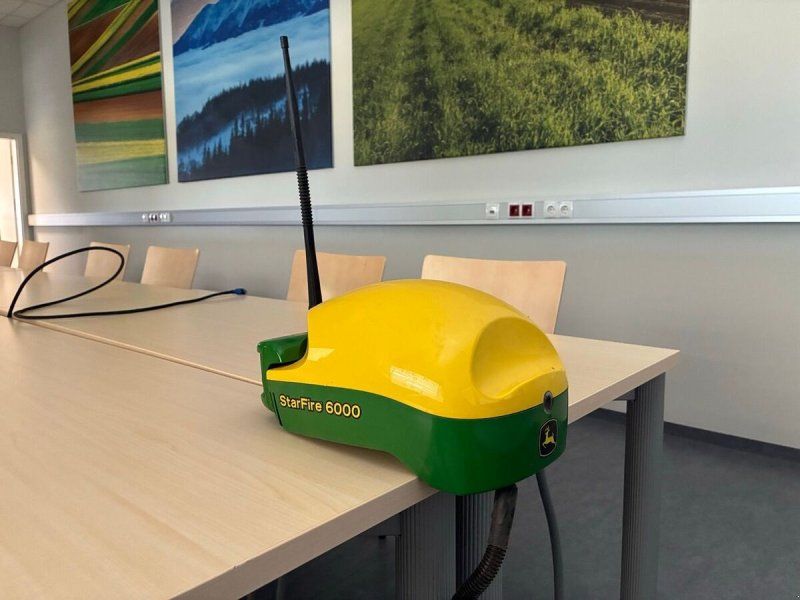 John Deere StarFire 6000