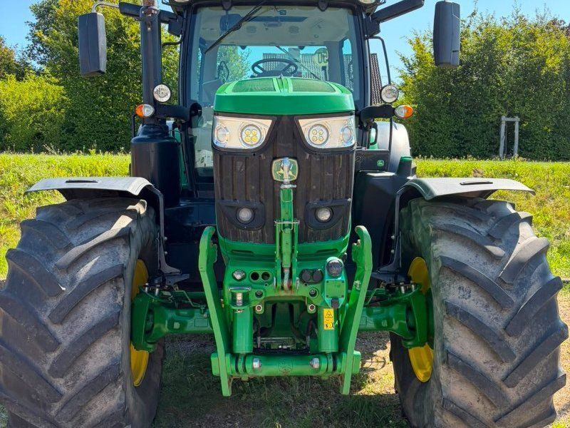 John Deere 6175R