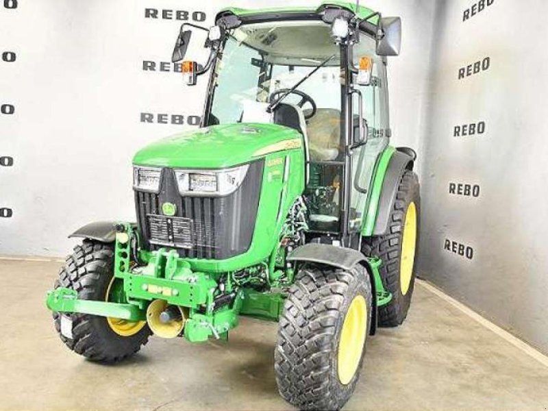 John Deere 4066R TRAKTOR