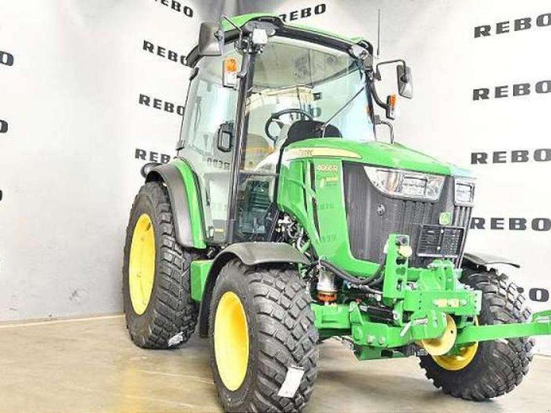 John Deere 4066R TRAKTOR