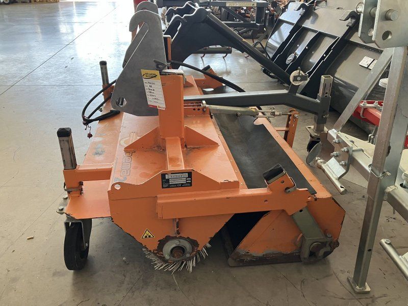 Bema 20 Kehrmaschine