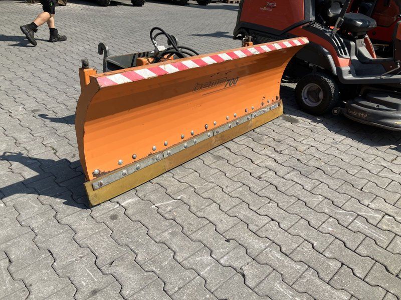 Bema 700  Schneeschild 2050mm