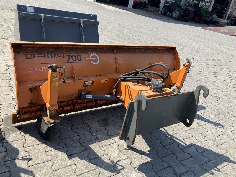Bema 700  Schneeschild 2050mm