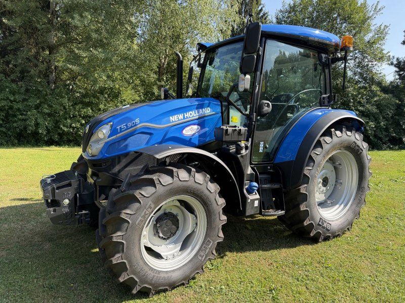 New Holland T5.90S Powershuttle