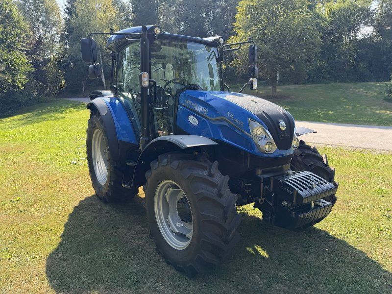 New Holland T5.90S Powershuttle