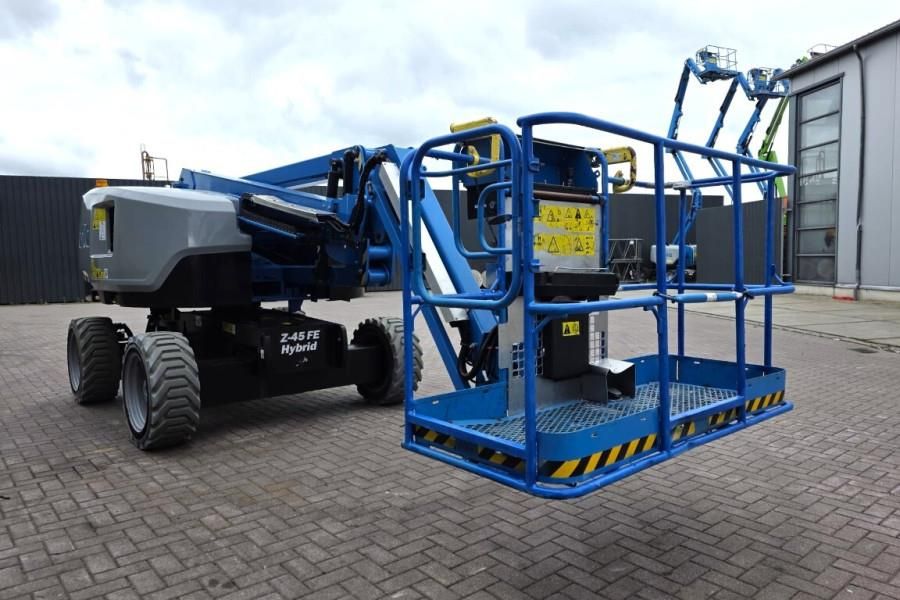 Genie Z-45 FE/DC Valid inspection, Hybrid, Rough Terrain