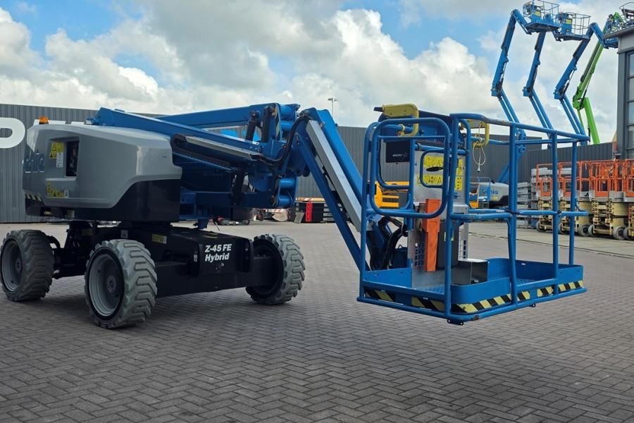 Genie Z-45FE/DC Valid inspection, Hybrid, Rough Terrain
