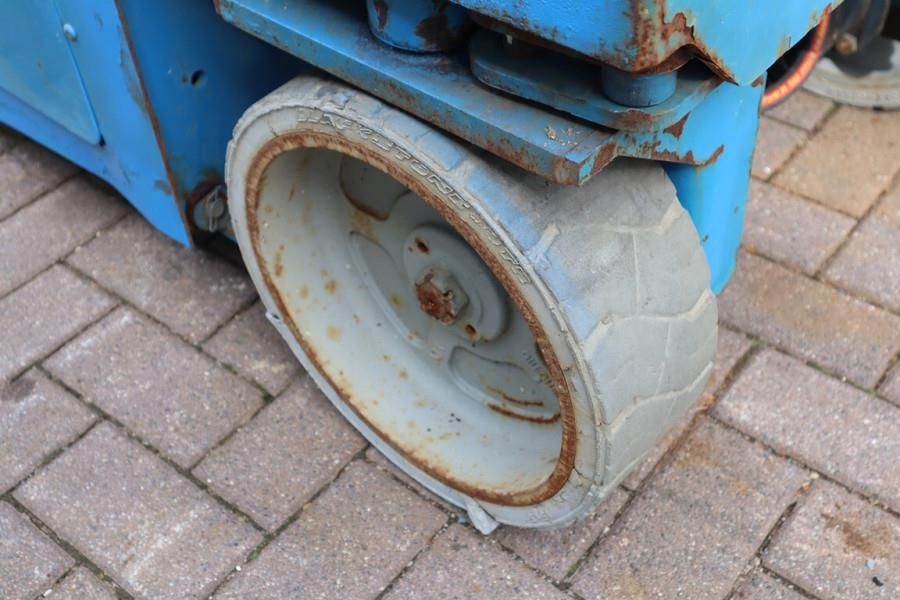 Genie GS2632 Electric, 10m Working Height, 227kg Capacit