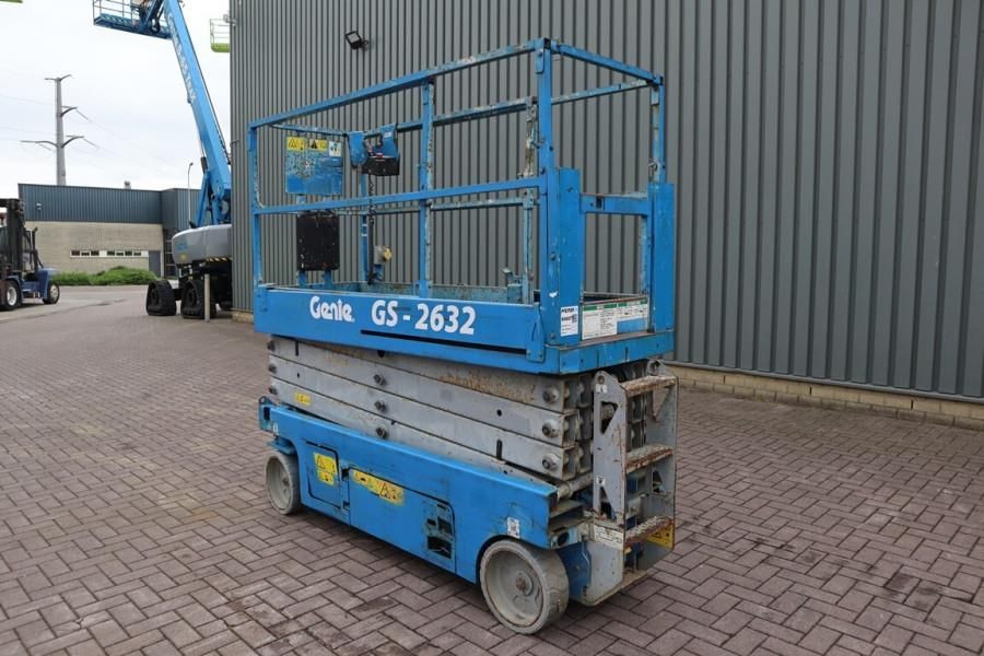 Genie GS2632 Electric, 10m Working Height, 227kg Capacit