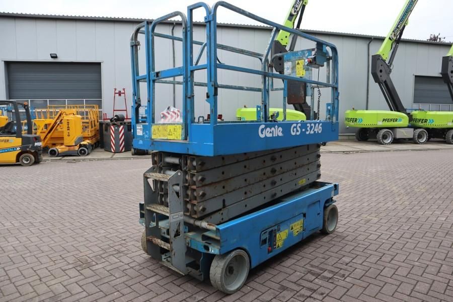 Genie GS3246 Electric, Working Height 11.75 m, 318kg Cap