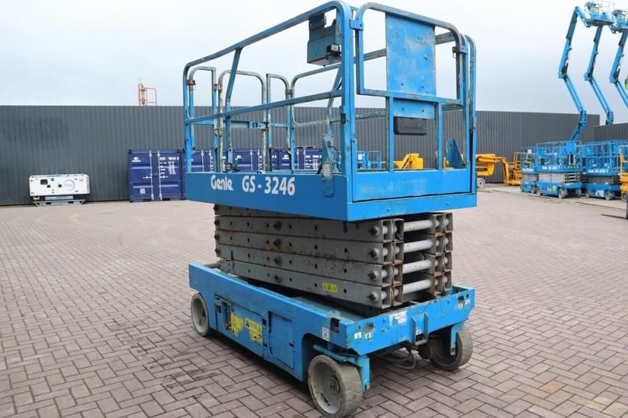 Genie GS3246 Electric, Working Height 11.75 m, 318kg Cap