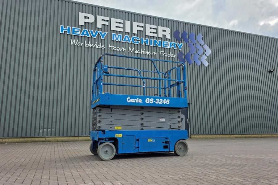 Genie GS3246 Electric, Working Height 11.75 m, 318kg Cap