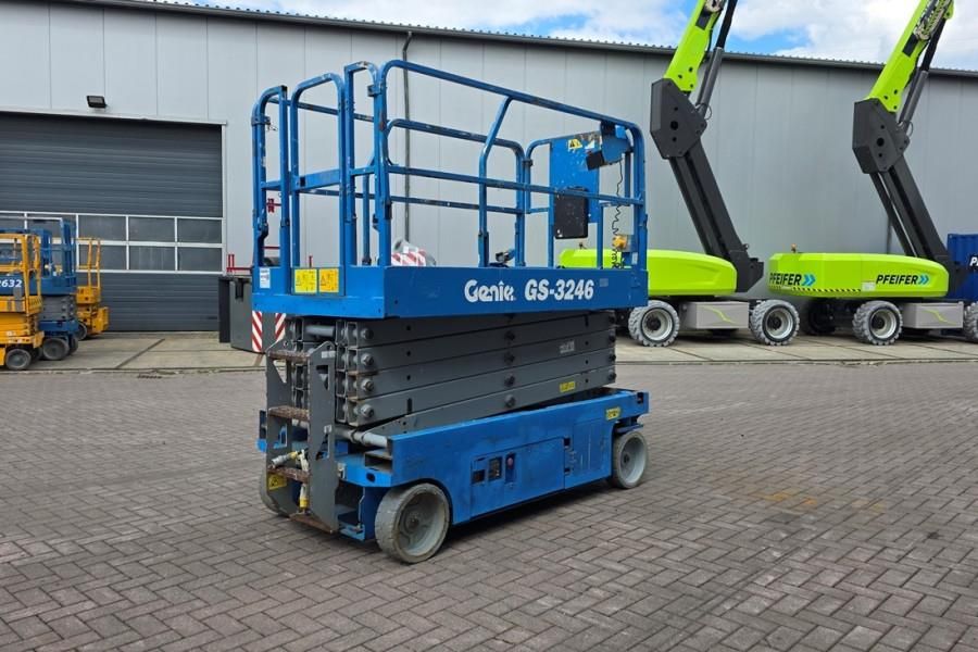 Genie GS3246 Electric, Working Height 11.75 m, 318kg Cap