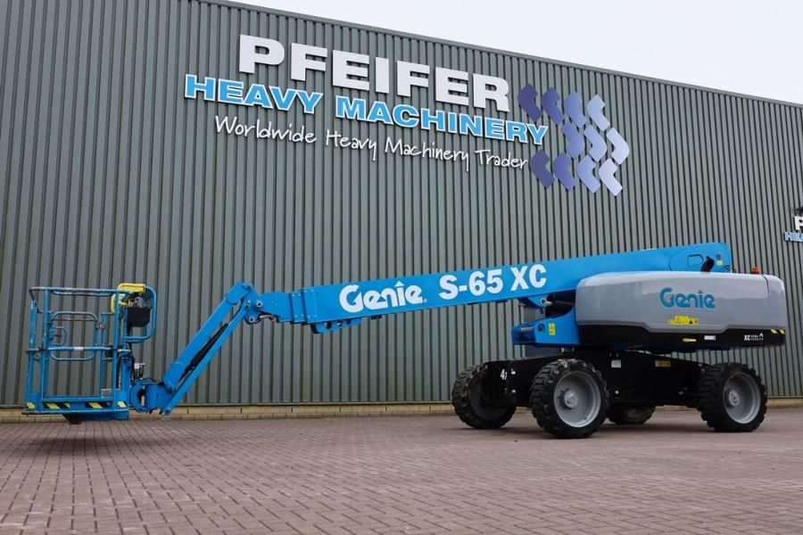 Genie S65XC Diesel, 4x4 Drive, 21.8m Working Height, 16.