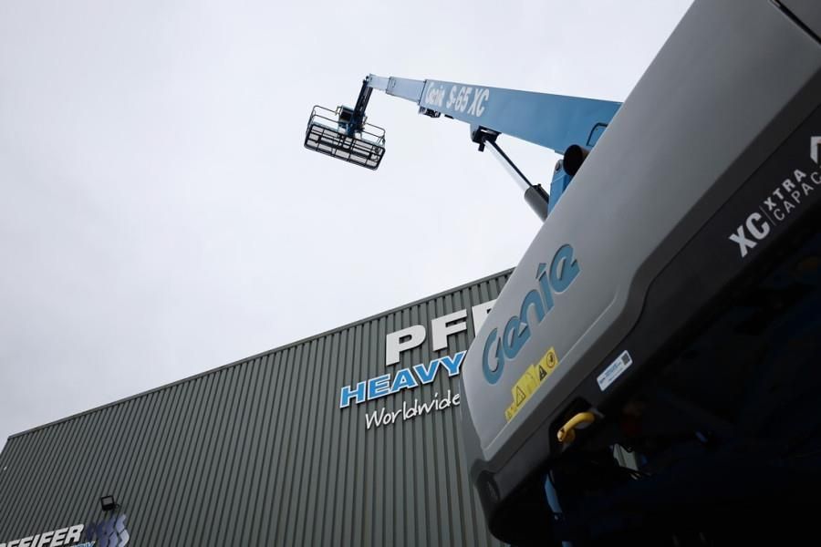 Genie S65XC Diesel, 4x4 Drive, 21.8m Working Height, 16.