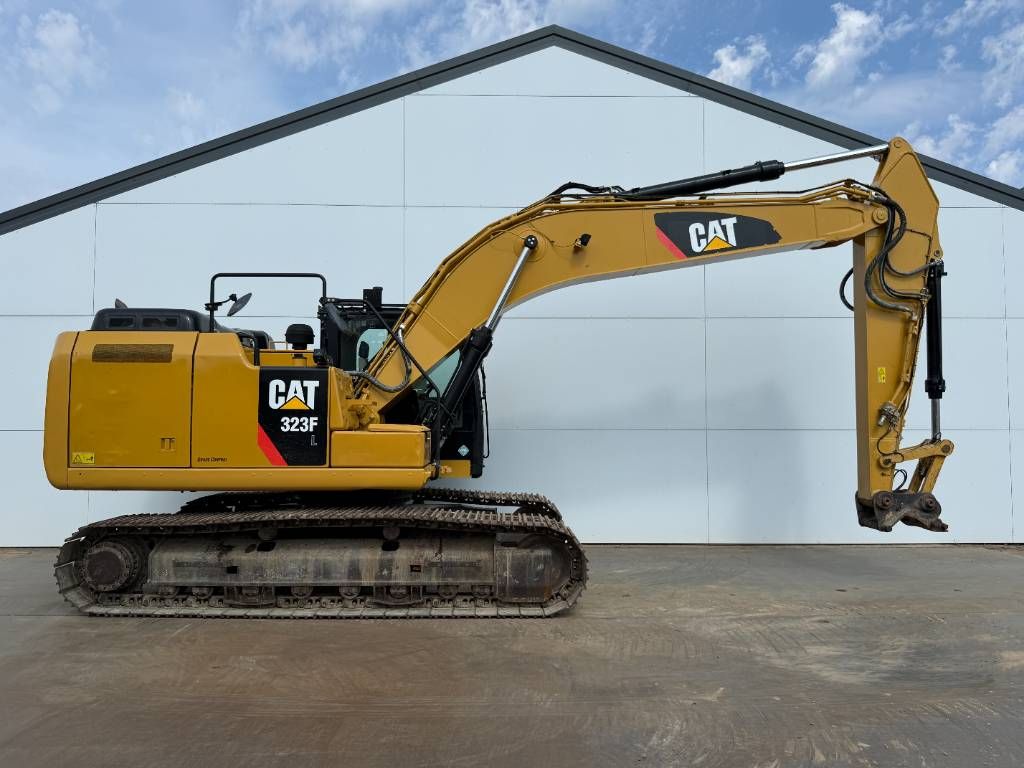 CAT 323FL - Hammer Lines / Quick Coupler