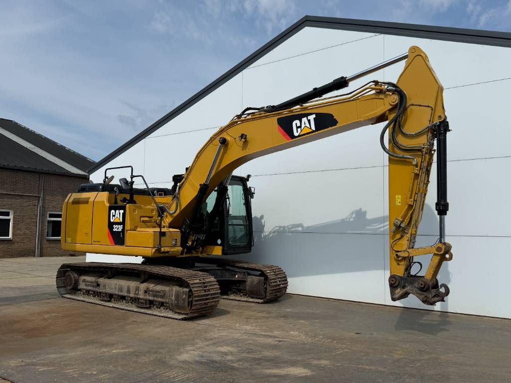 CAT 323FL - Hammer Lines / Quick Coupler