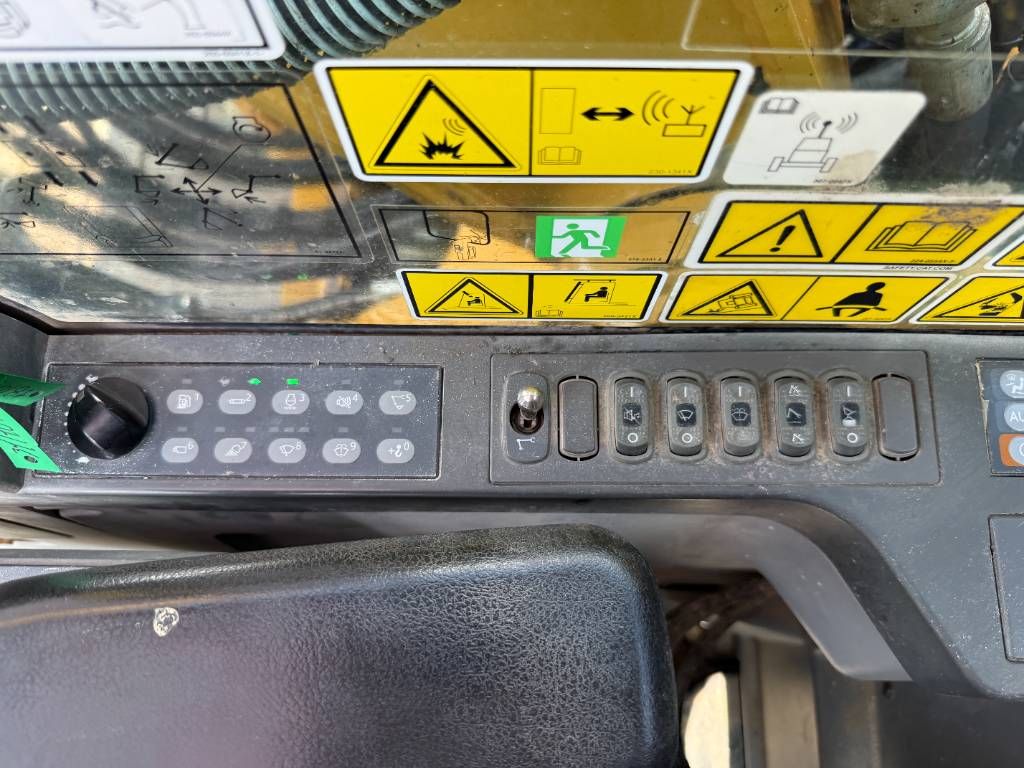 CAT 323FL - Hammer Lines / Quick Coupler