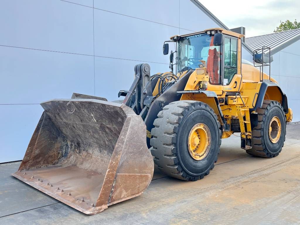 Volvo L150H - Automatic Greasing / Camera