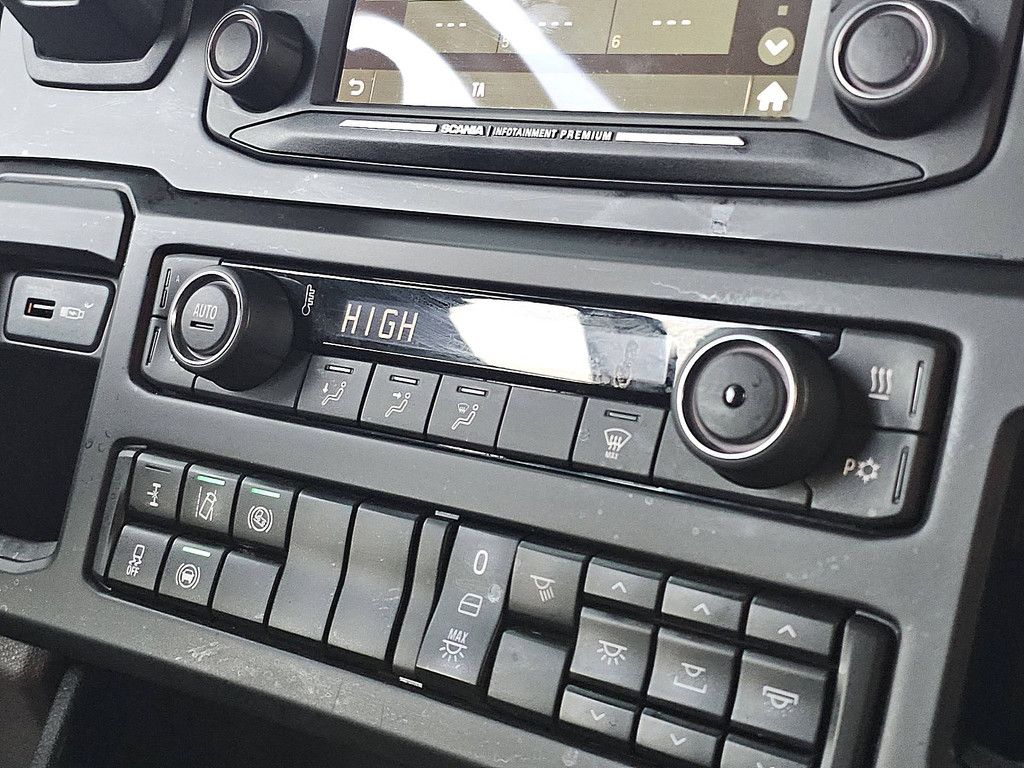 SCANIA S500