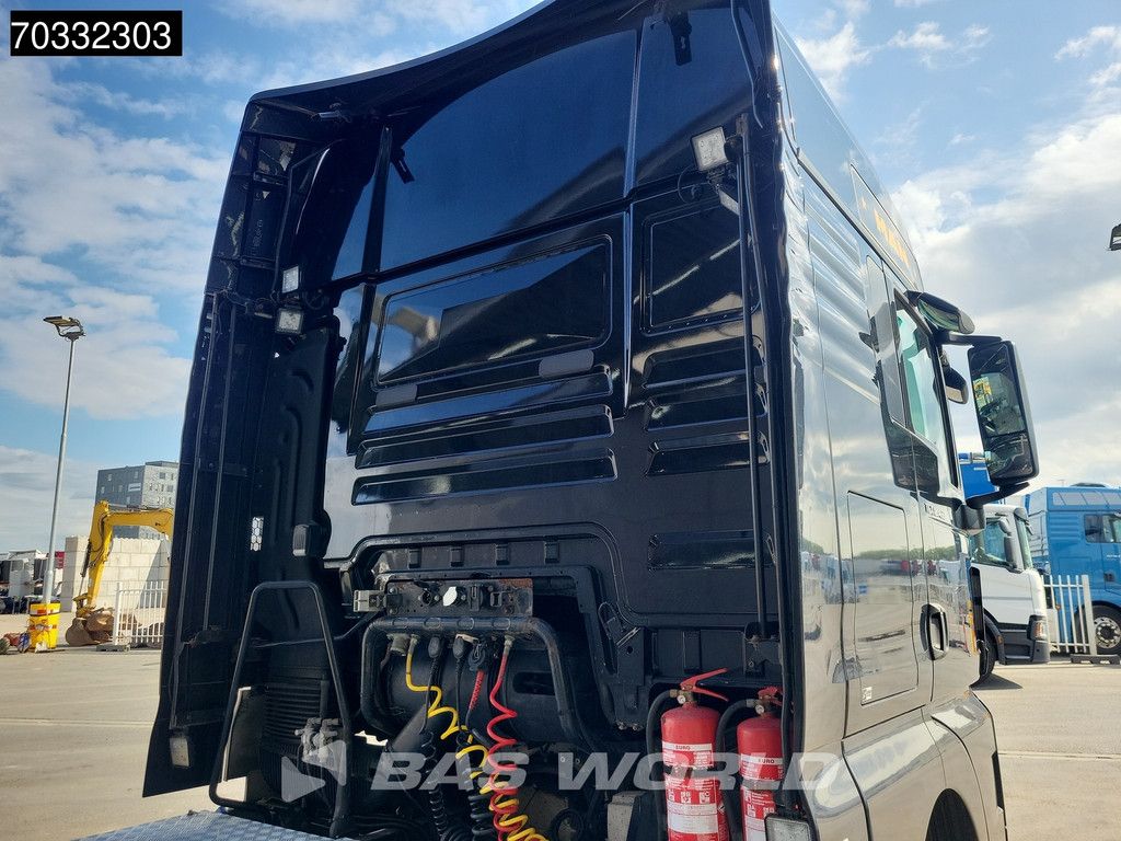 MAN TGX TGX 18.460 4X2 Mega XXL 2xTanks Hebesattel Navi Standklima