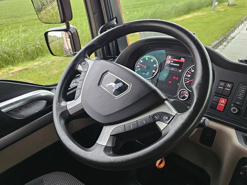 M.A.N. 12.220 TGL bl taillift airco