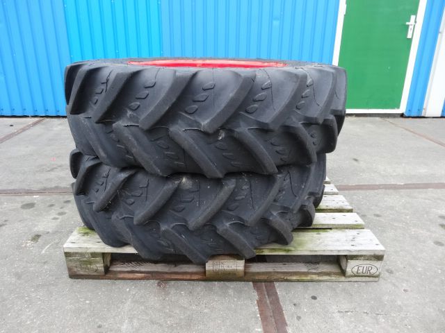 320/85R24 KLEBER 8 gaats Fendt 80%