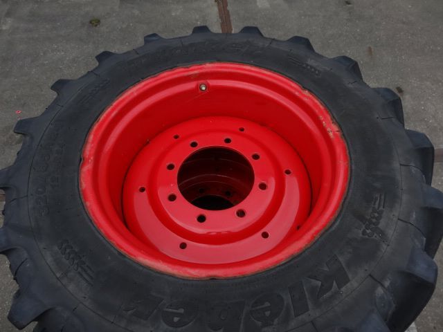 320/85R24 KLEBER 8 gaats Fendt 80%