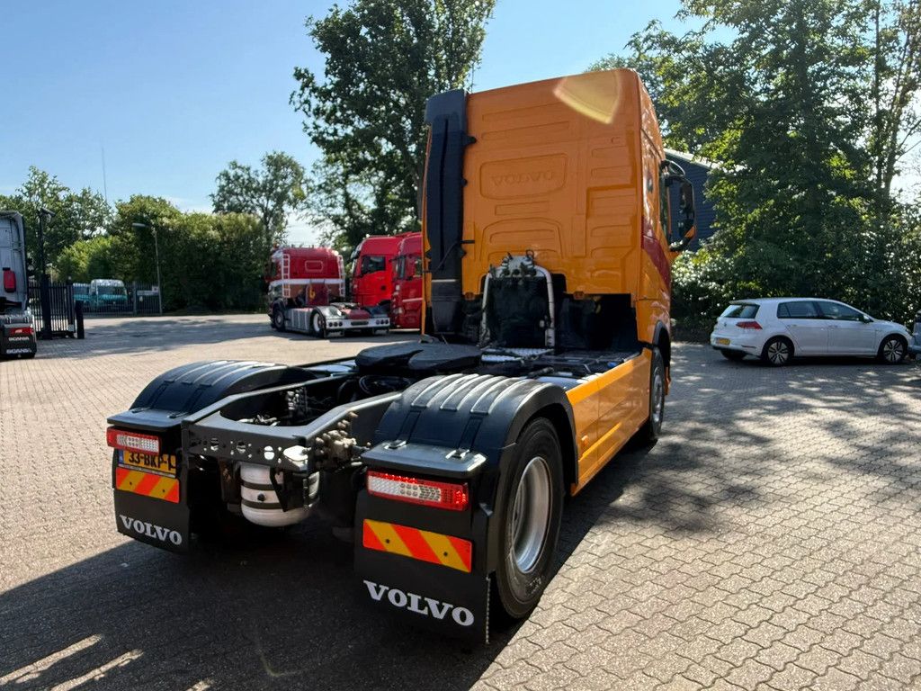 Volvo FH 420 Globetrotter 547.750KM Hydraulic NL Truck APK/TUV 03-2027