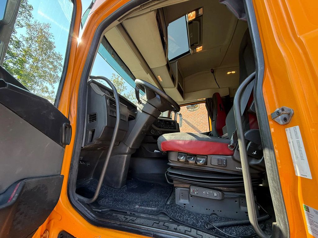 Volvo FH 420 Globetrotter 547.750KM Hydraulic NL Truck APK/TUV 03-2027