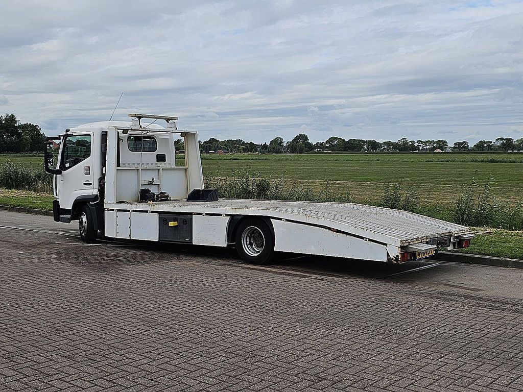 RENAULT D 180