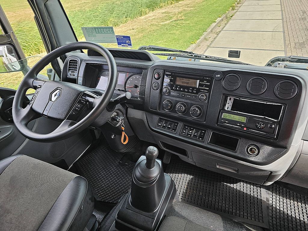 RENAULT D 180
