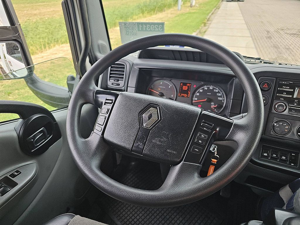 RENAULT D 180
