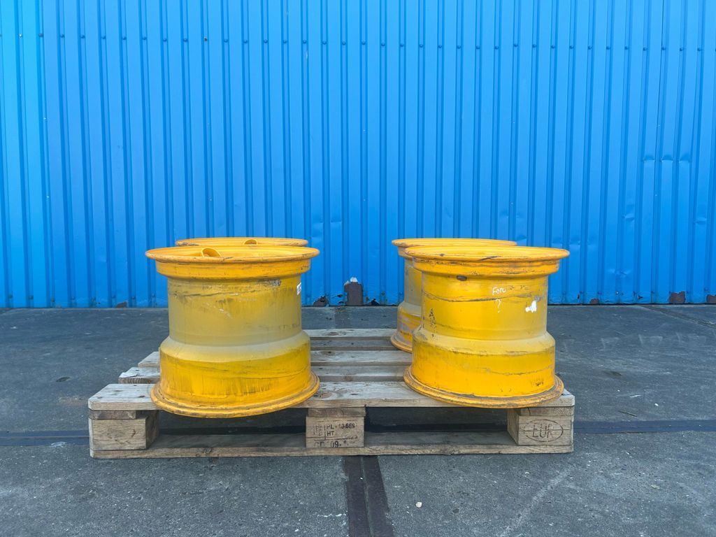 JCB 4x velg 403 15x13LB