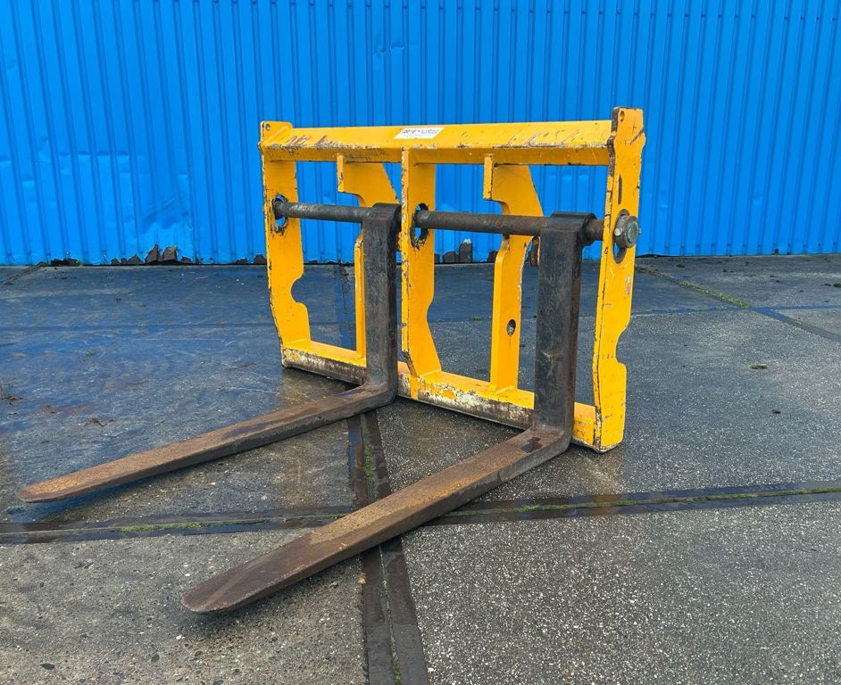 JCB Palletvork met compacttoolcarrier