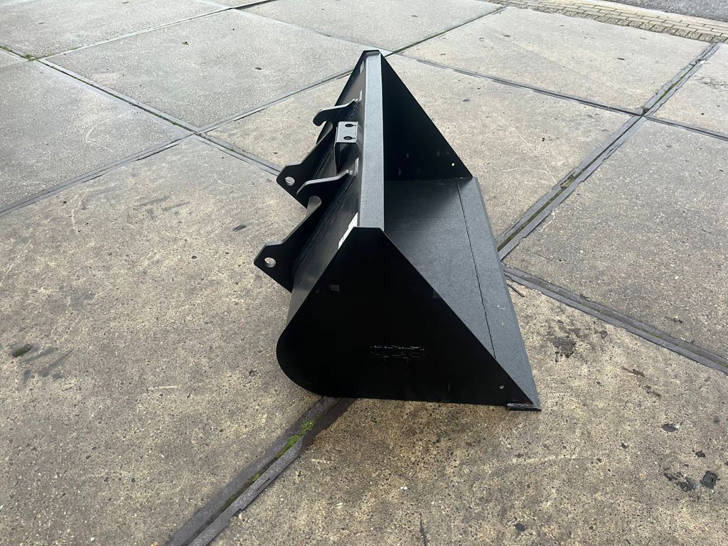 JCB Volumebak 140x65Hx75D cm Giant